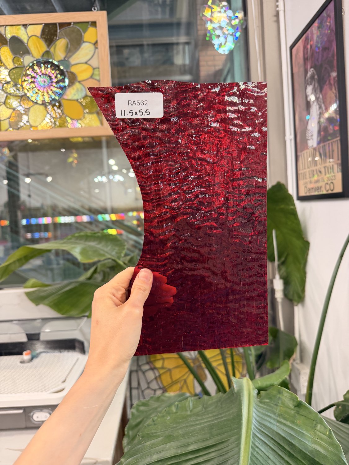 Red Ripple Textured Transparent – RA562