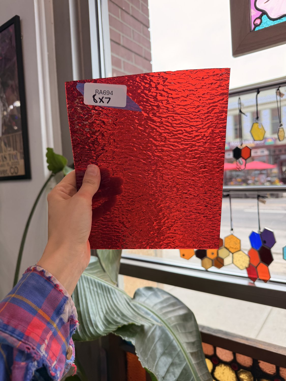 Red Ripple Transparent – RA694
