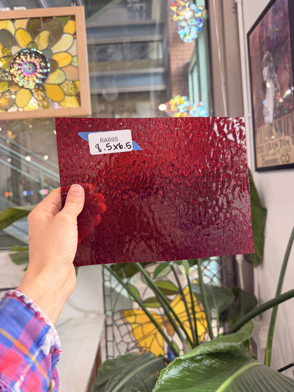 Red Ripple Transparent – RA695