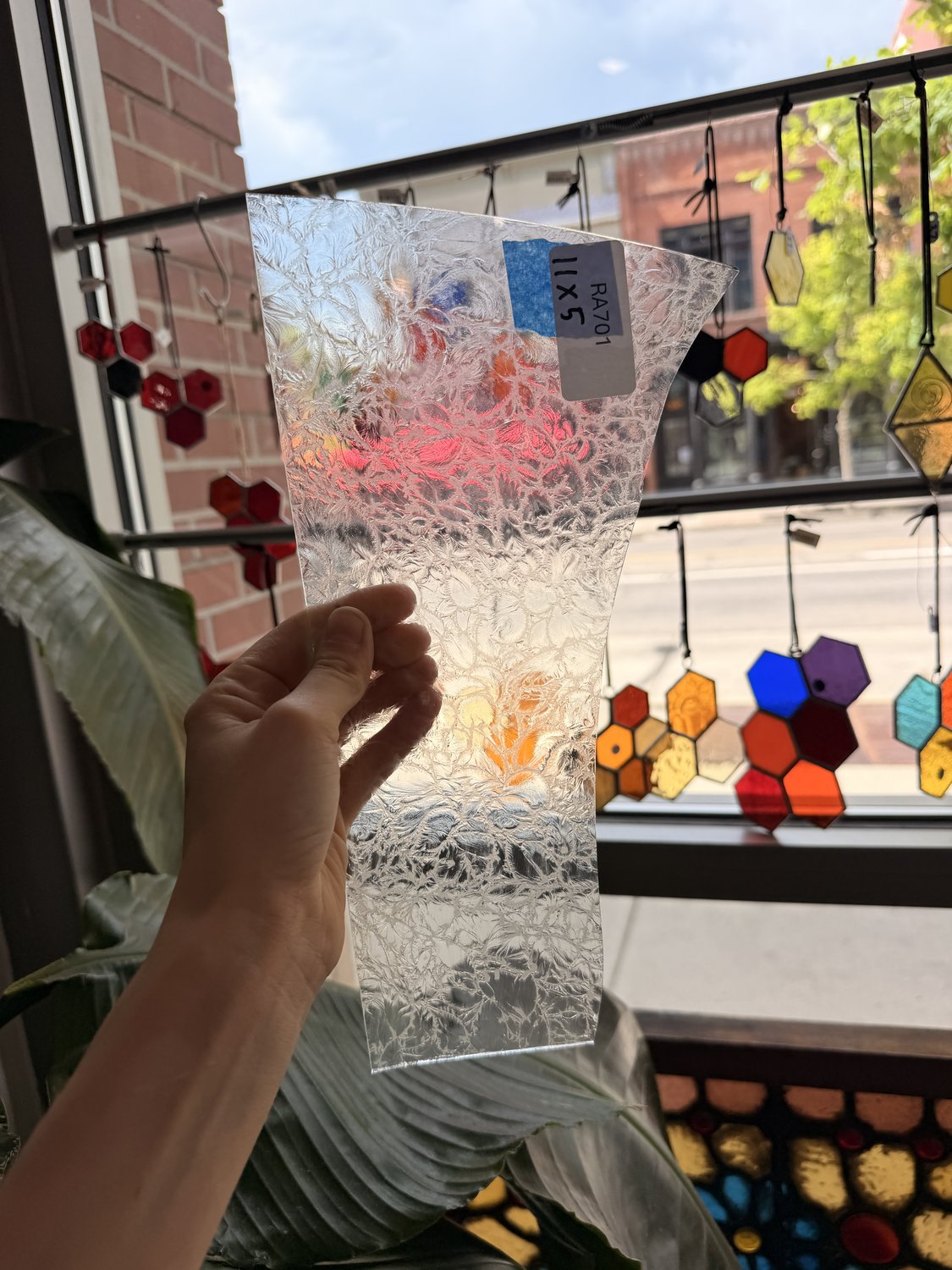 Seafoam Transparent Glue Chip Sheet Glass