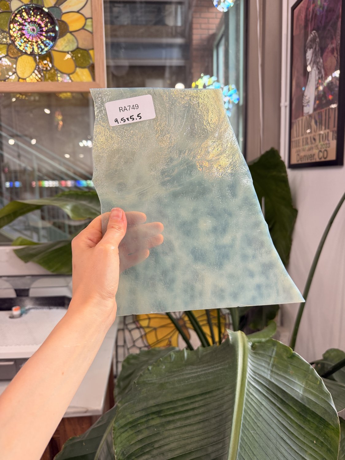 Yellow Milky Mottle Chicago Art Glass – RA749
