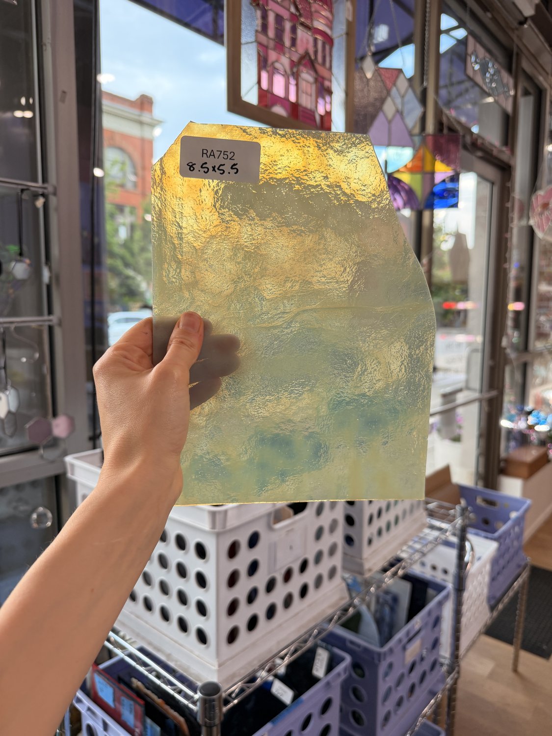 Yellow Milky Mottle Chicago Art Glass – RA752