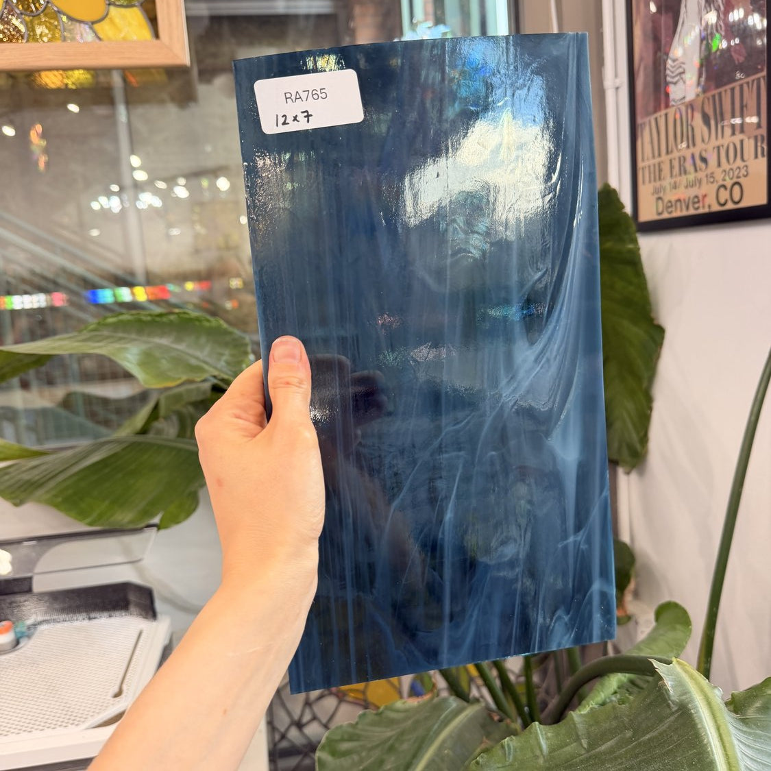 Steel Blue White Wispy Spectrum