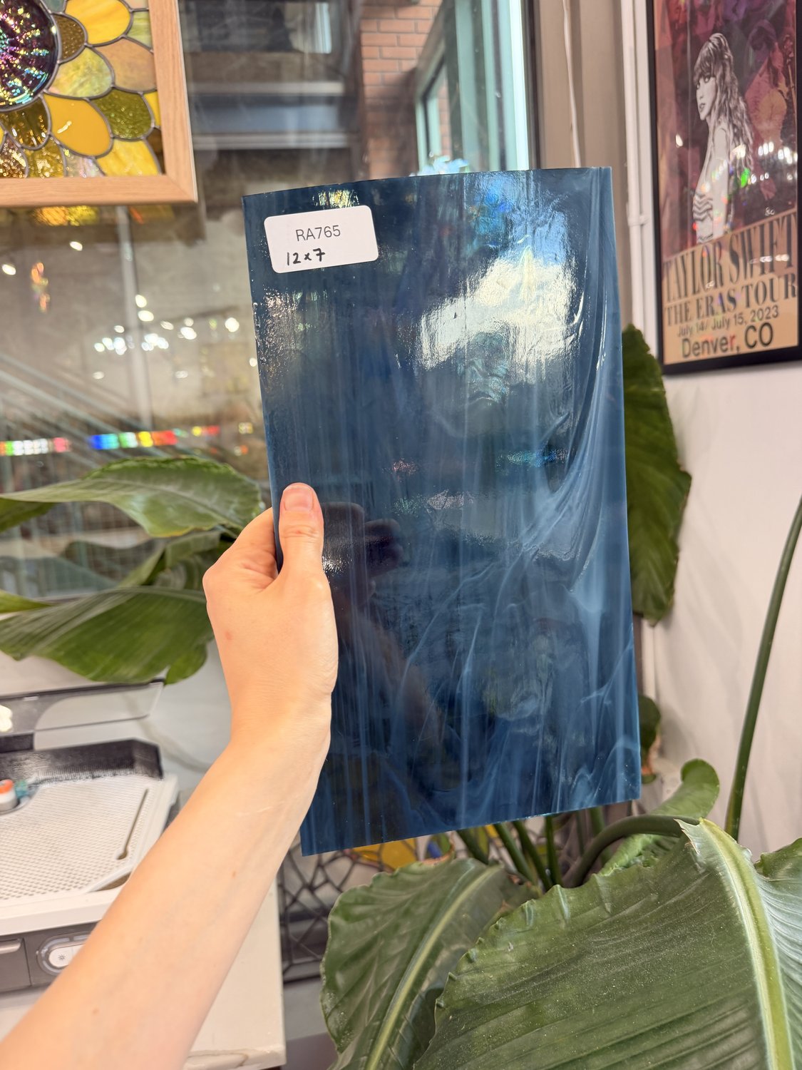 Steel Blue White Wispy Spectrum – RA765