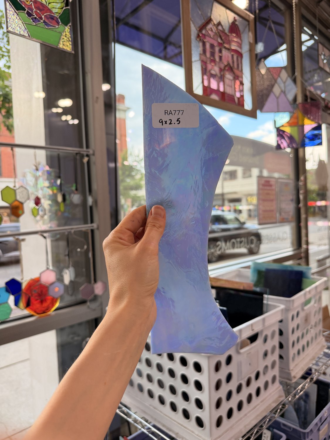 Blue Vintage Iridescent Spectrum – RA777