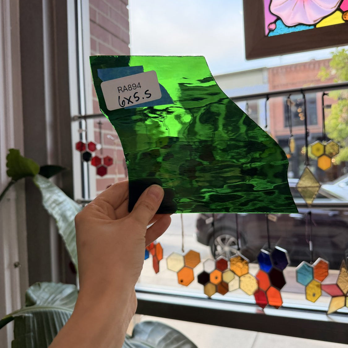 Vintage Green Spectrum Waterglass