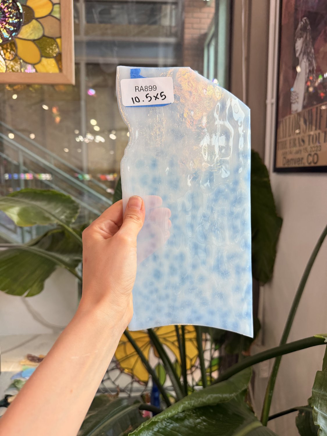 Clear Mottled Chicago Art Glass – RA899
