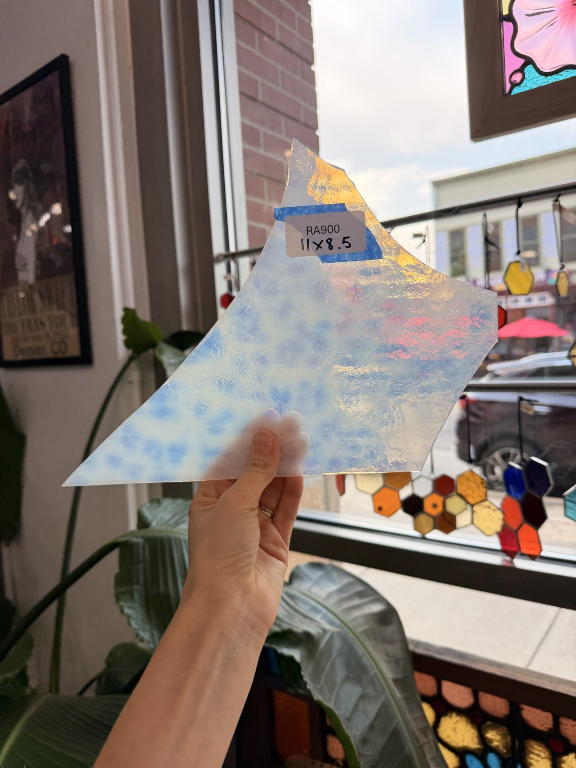 Clear Mottled Chicago Art Glass – RA900