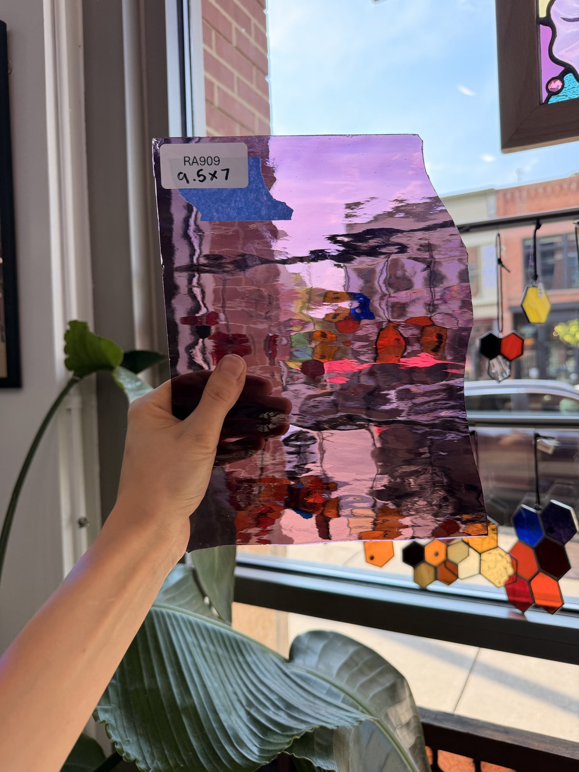 Light Purple Waterglass Spectrum – RA909