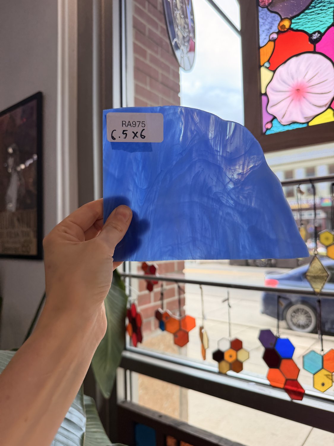 Spectrum Medium Blue Wispy Sheet Glass – RA975