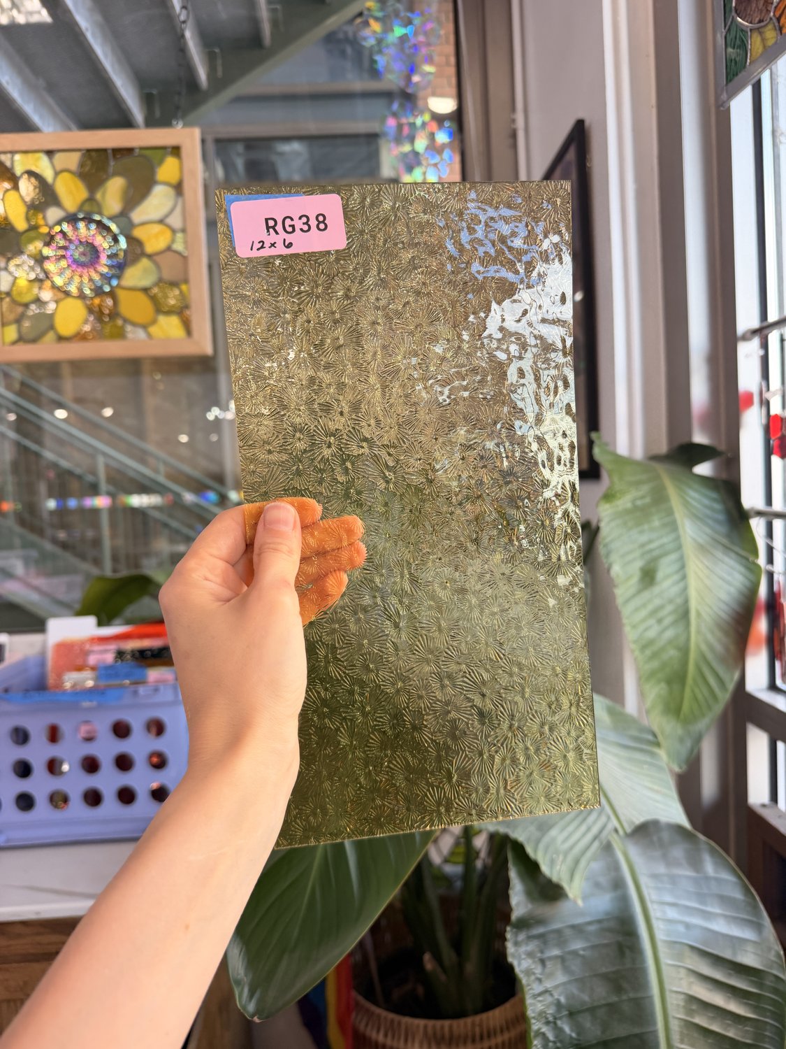 Vanilla Transparent Florentine Sheet Glass