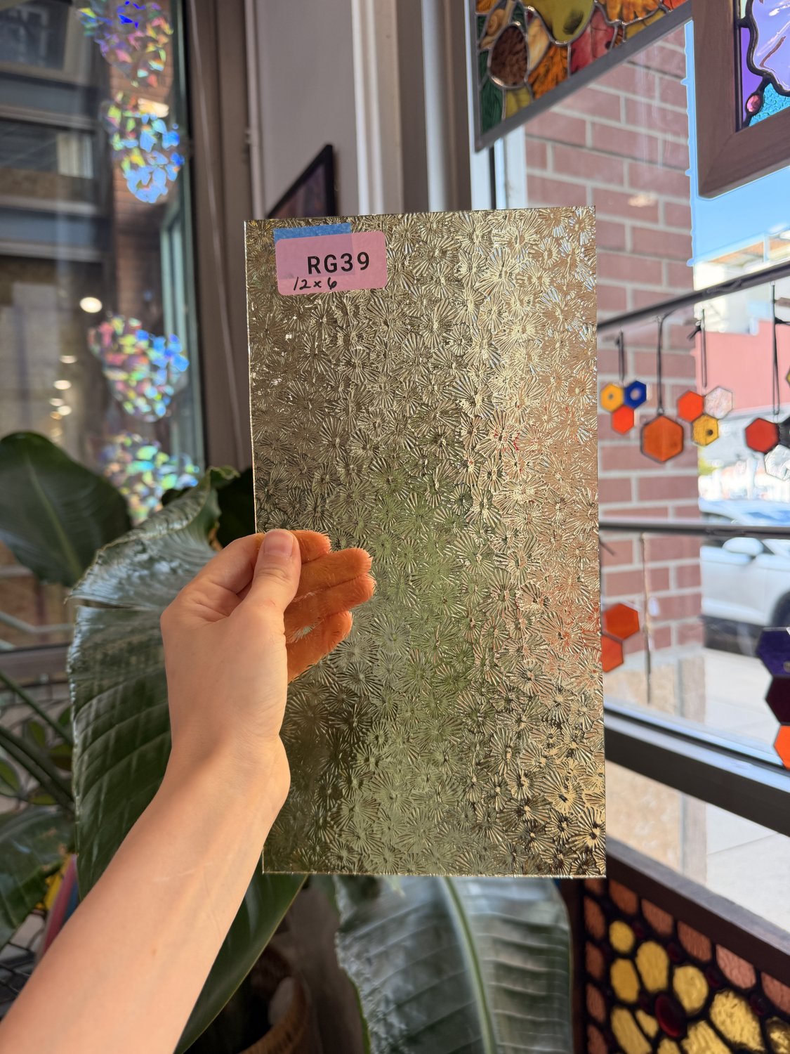 Vanilla Transparent Florentine Sheet Glass