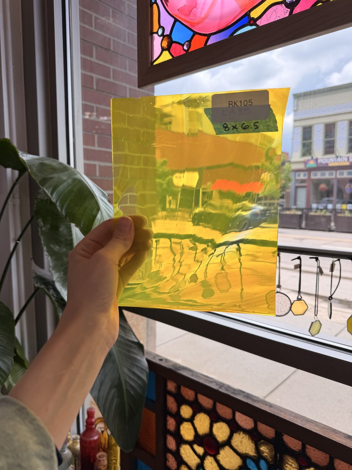 Neon Yellow Lamberts Mouthblown Sheet Glass Lamberts Glass 8x6.5in (LA-34010157)