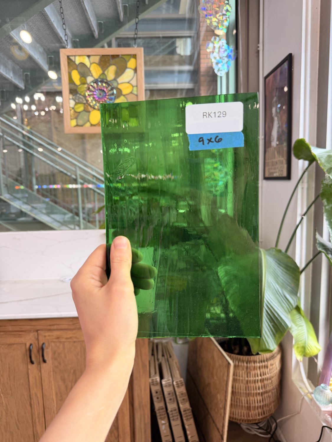 Light Green Gradient on Clear Lamberts Flash Glass Sheet Glass Lamberts Glass 9x6in (LA-73387309)