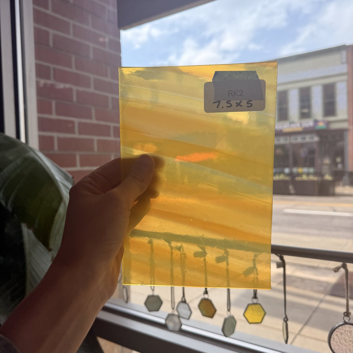 Yellow Clear Wispy S29 Mouth Blown Lamberts Flash Sheet Glass Lamberts Glass