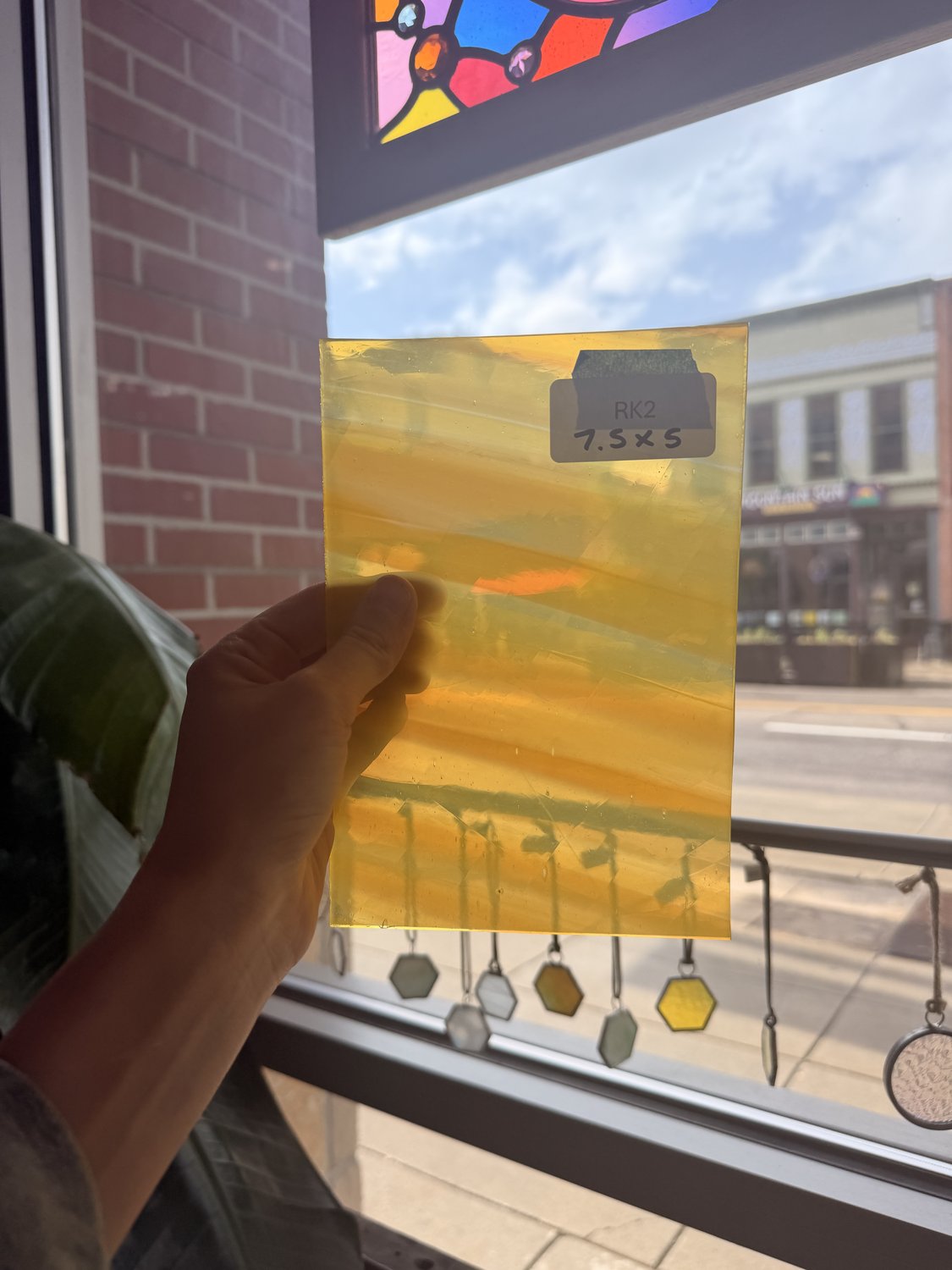 Yellow Clear Wispy S29 Mouth Blown Lamberts Flash Sheet Glass Lamberts Glass