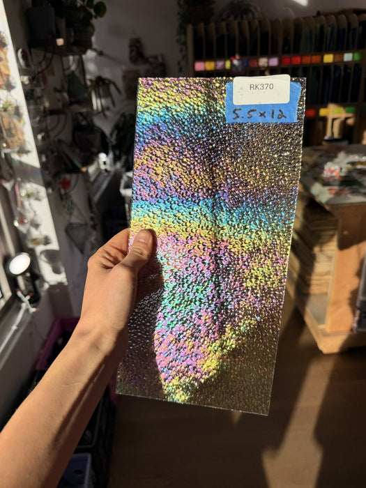 Clear Iridescent Dewdrop – RK370