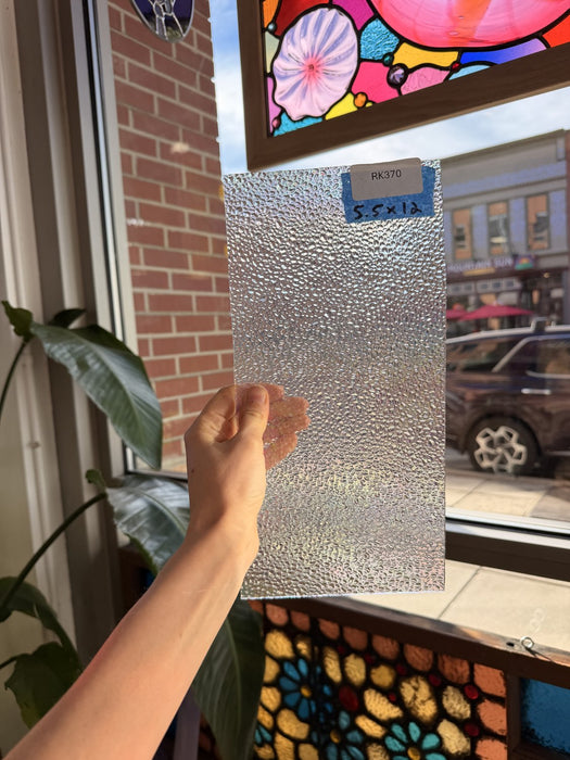 Clear Iridescent Dewdrop – RK370