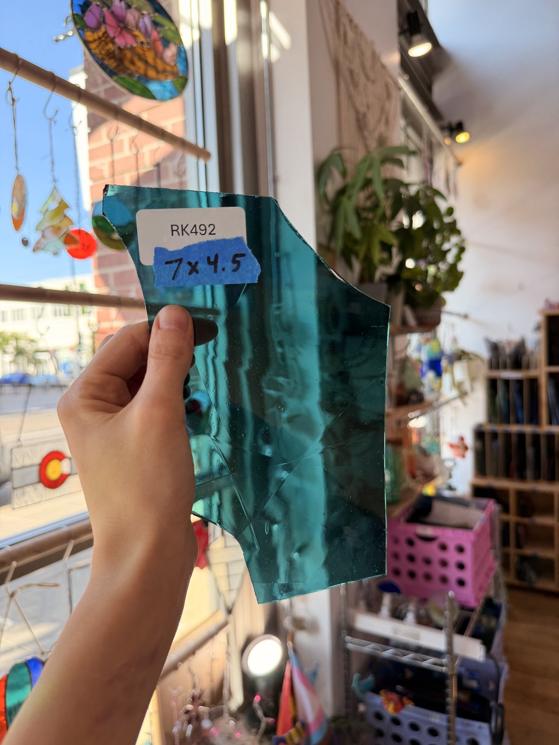 Mediun Dark Blue Transparent Fremont Flash (on clear) Sheet Glass – RK492