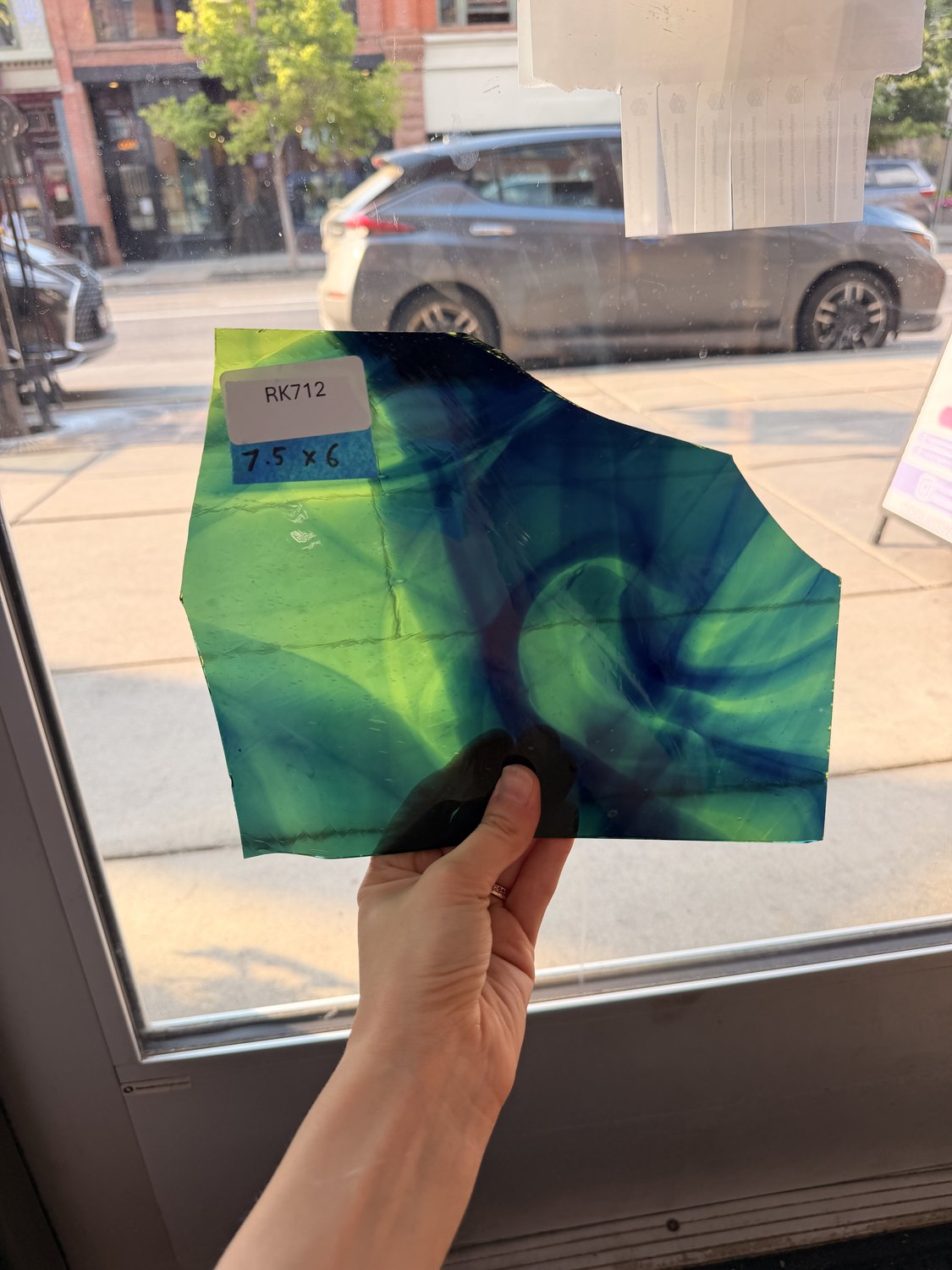 Dark Blue Green Wispy Lamberts – RK712