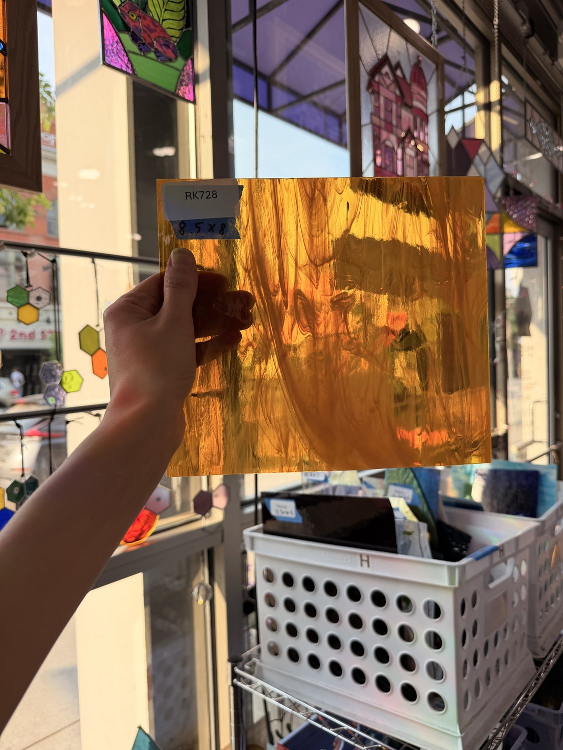 Clear Amber Wispy Spectrum