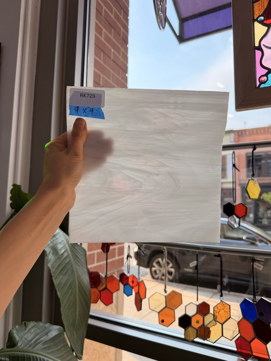 Clear White Wispy Spectrum – RK729