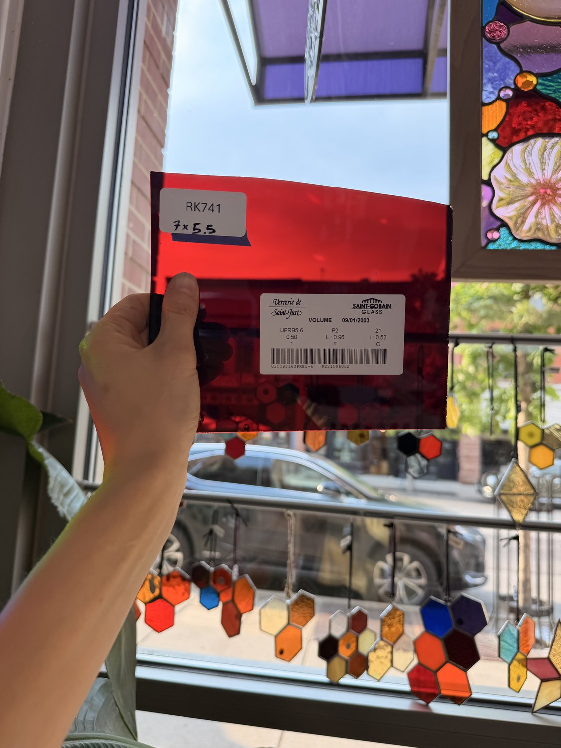 Red St Just Flash (on clear) Mouth Blown – RK741