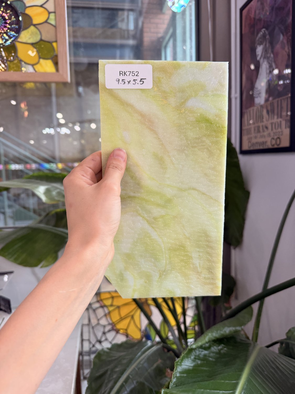 Mixed Green Amber Granite – RK752