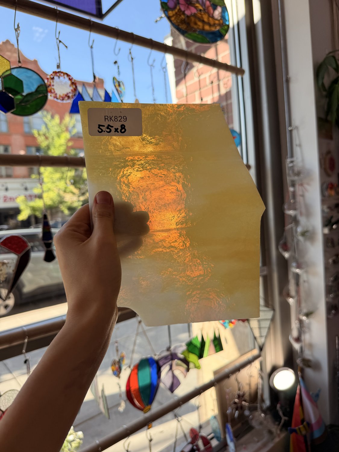 White Cream Tan Mixed Wispy Youghiogheny Sheet Glass – RK829