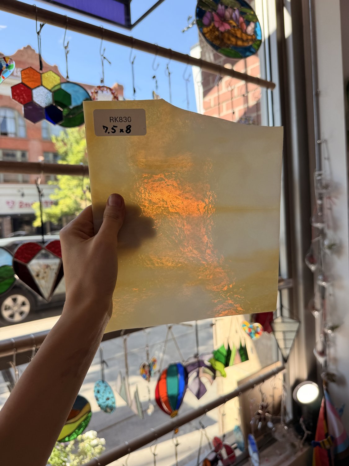 White Cream Tan Mixed Wispy Youghiogheny Sheet Glass – RK830