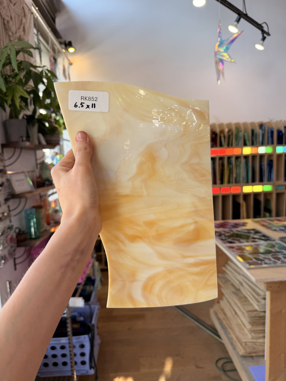 Light Tan Opal Wispy Spectrum Sheet Glass – RK852