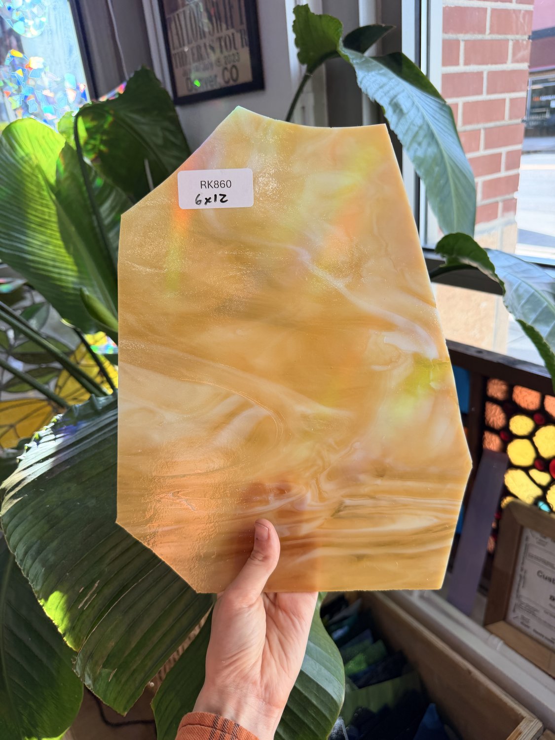 Amber White Wispy Wissmach – RK860