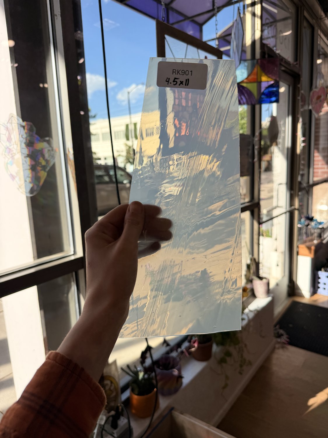 White Wispy Milky Mouthblown – RK901