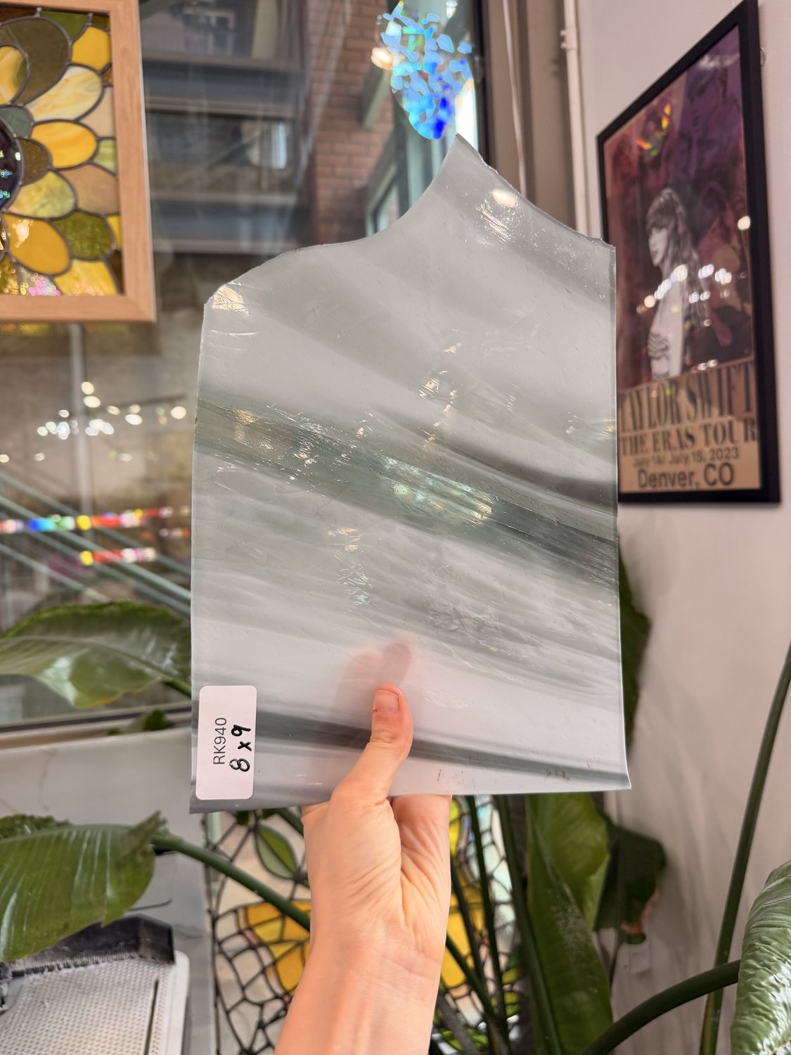 Gray White Mixed Mouthblown Lamberts Sheet Glass – RK940