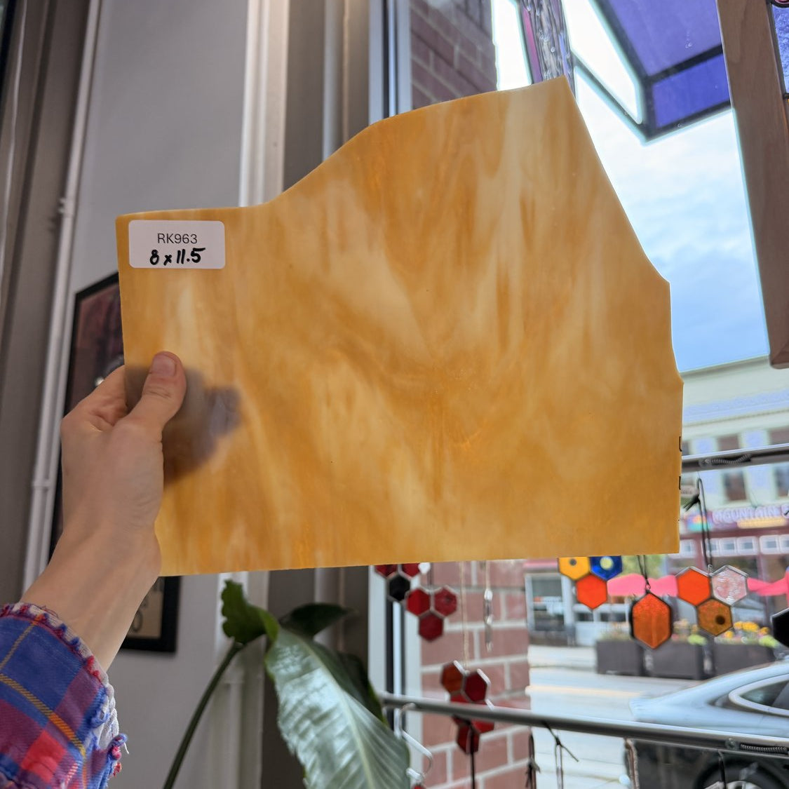 Tan Amber White Wispy Mixed Kokomo Sheet Glass