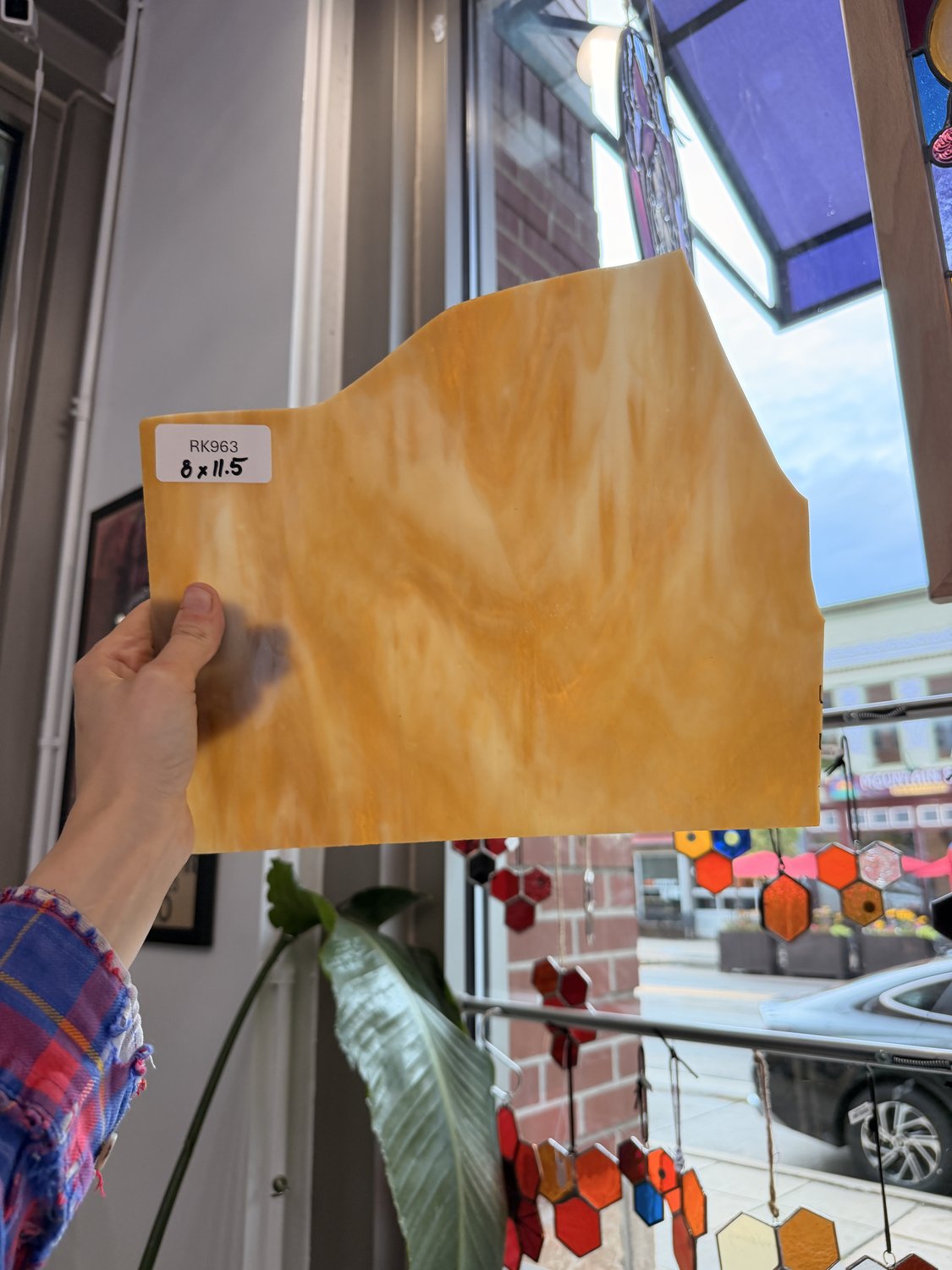 Tan Amber White Wispy Mixed Kokomo Sheet Glass