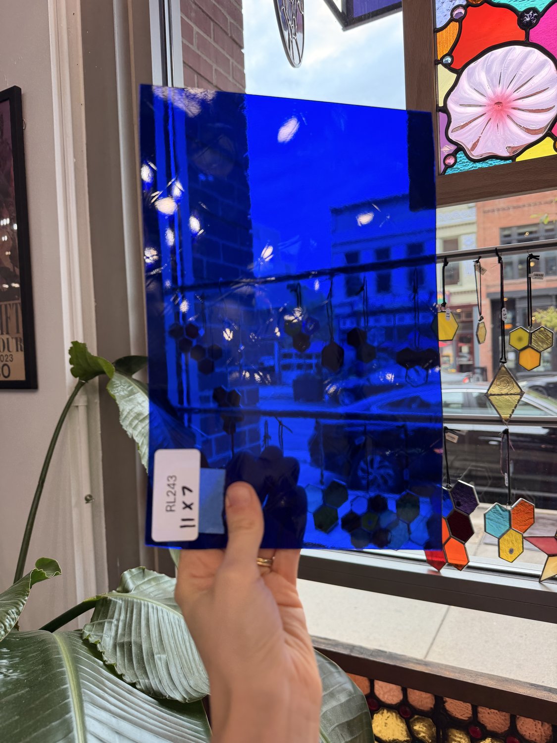 Dark Blue Vintage Spectrum Artique Sheet Glass – RL243