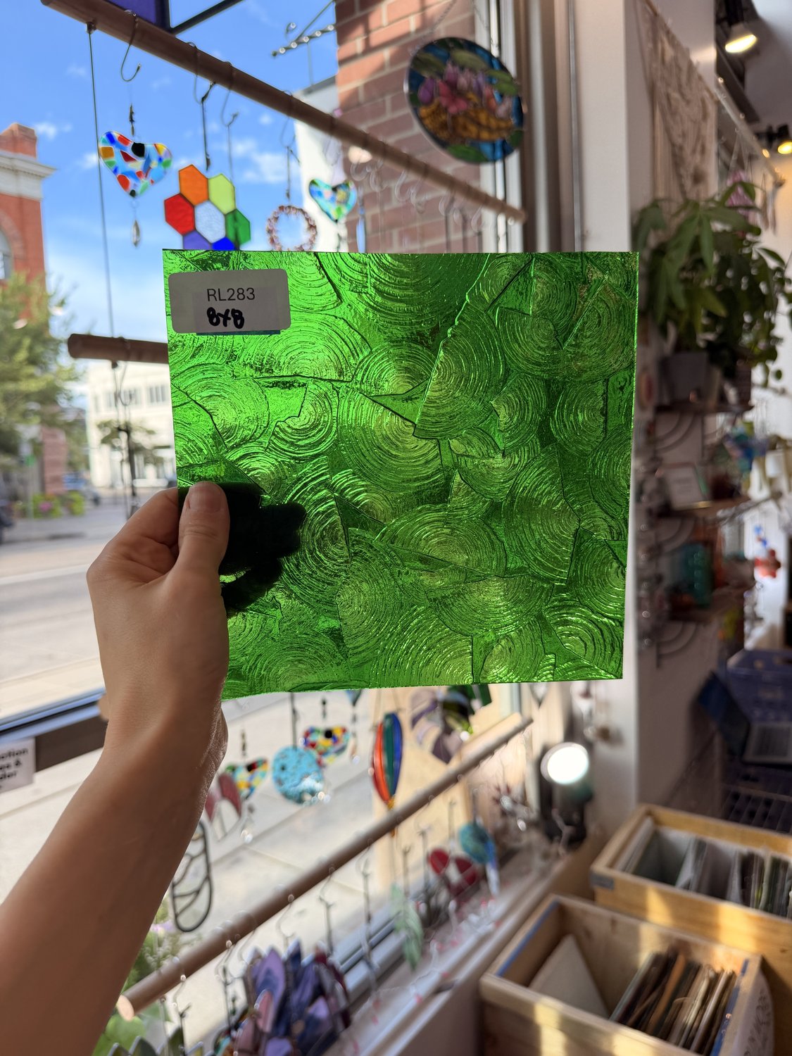 Medium Transparent Christmas Green Rondalite Kokomo Sheet Glass