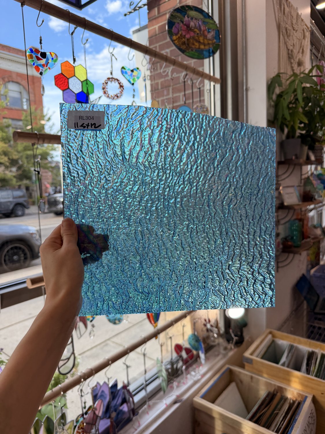 Iridescent Transparent Peacock Blue Tight Ripple Kokomo Sheet Glass