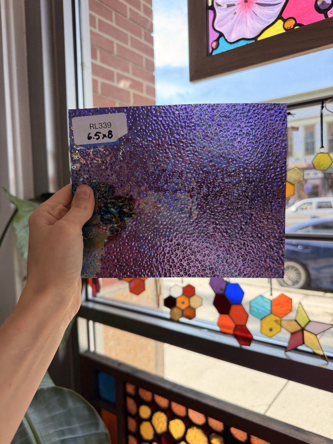 Iridescent Purple 311V Dew Drop Textured Transparent Wissmach Sheet Glass – RL339