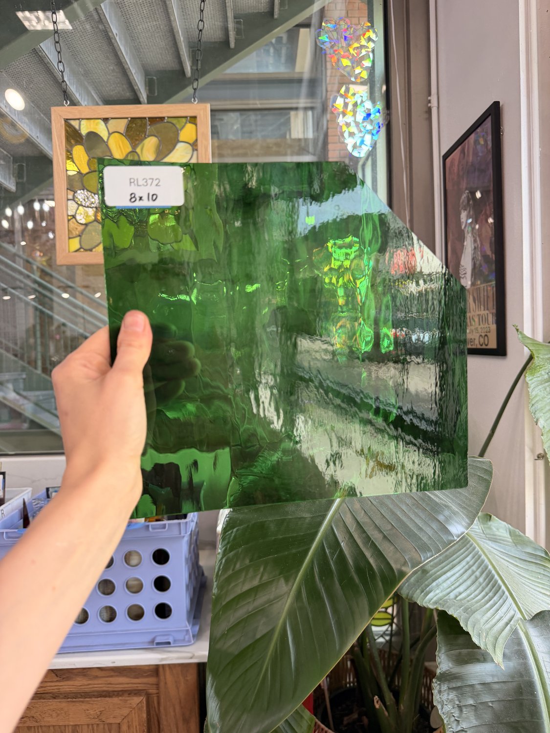 Medium Green Transparent Waterglass Spectrum Sheet Glass – RL372