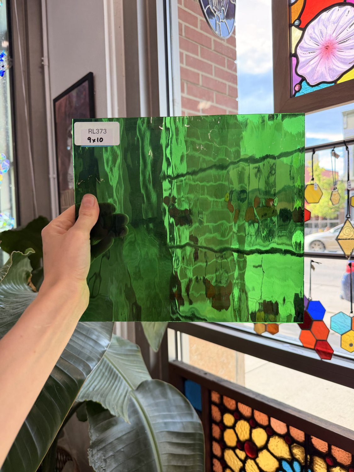 Medium Green Transparent Waterglass Spectrum Sheet Glass – RL373