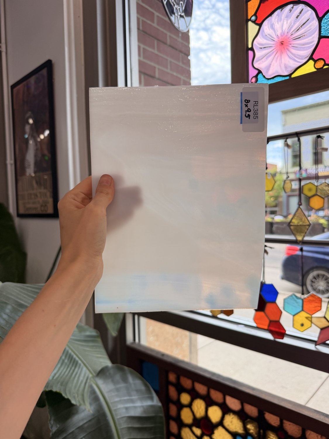Vintage White Wispy Spectrum Sheet Glass