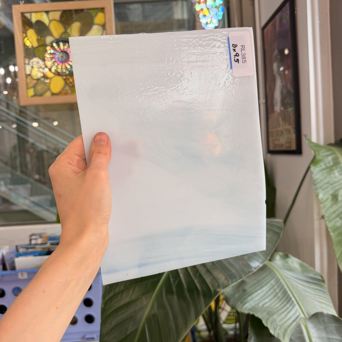 Vintage White Wispy Spectrum Sheet Glass