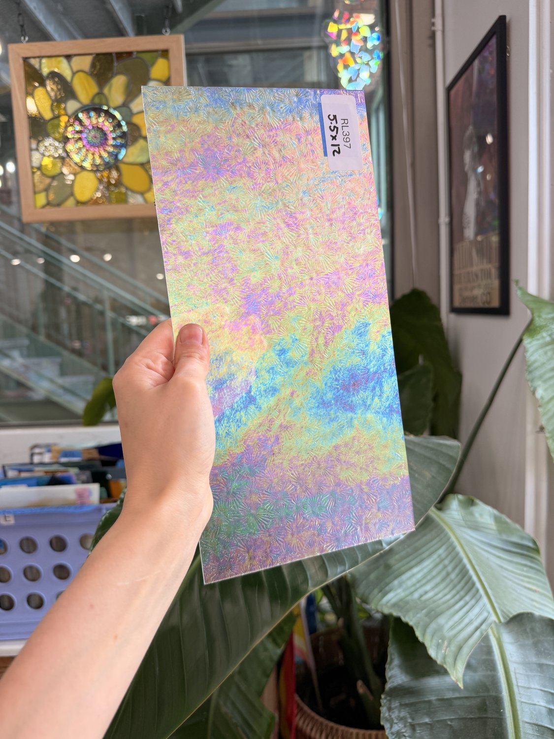 Clear Iridescent Florentine Wissmach Sheet Glass – RL397