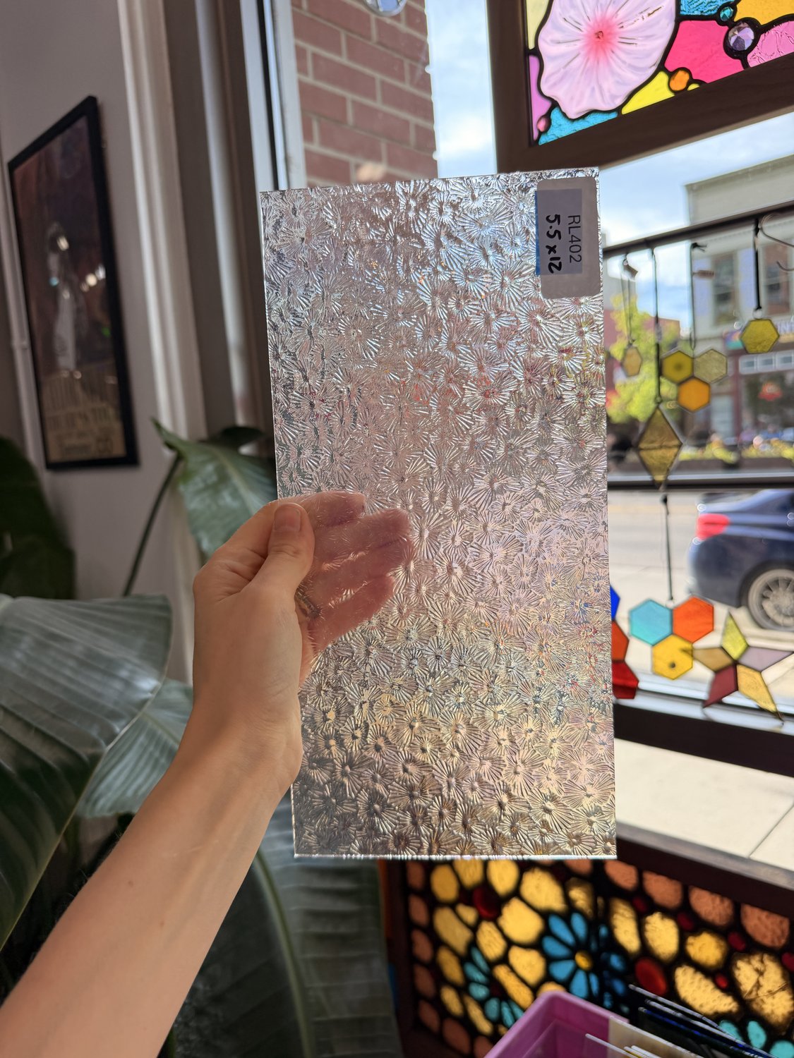 Clear Iridescent Florentine Wissmach Sheet Glass – RL402