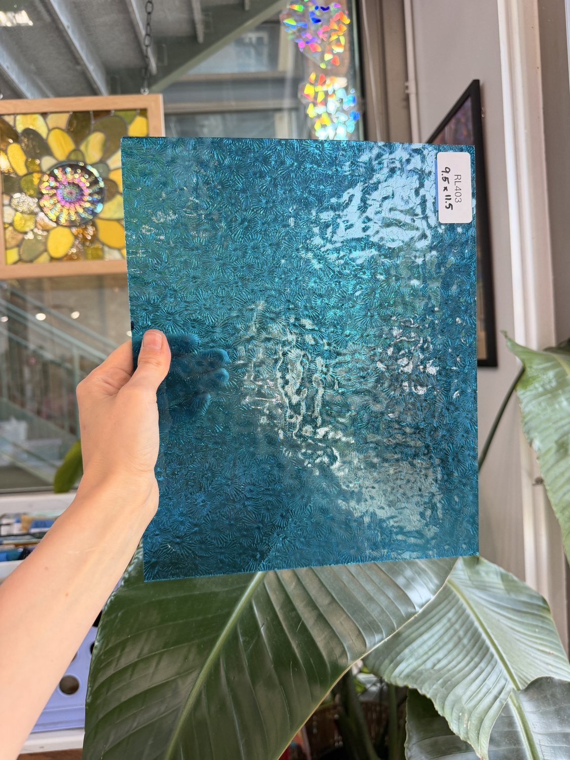 Caribbean Blue Transparent Textured Wissmach Florentine Sheet Glass – RL403