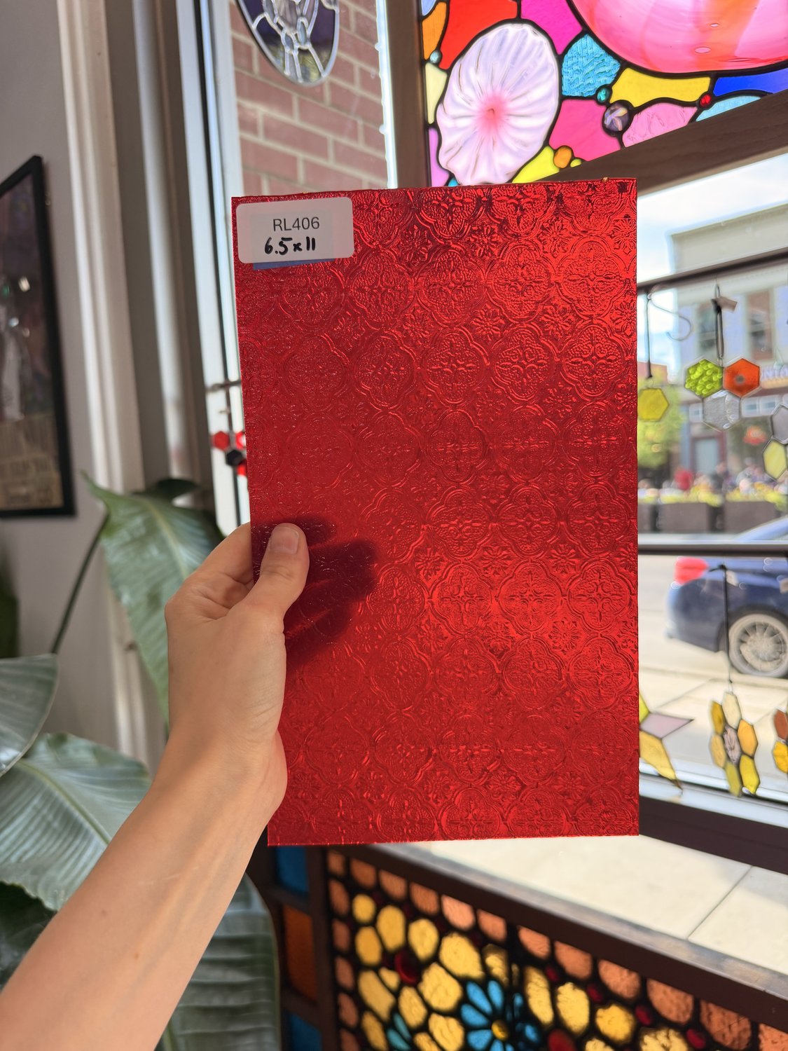 Red Lace Transparent Textured Choice Sheet Glass – RL406