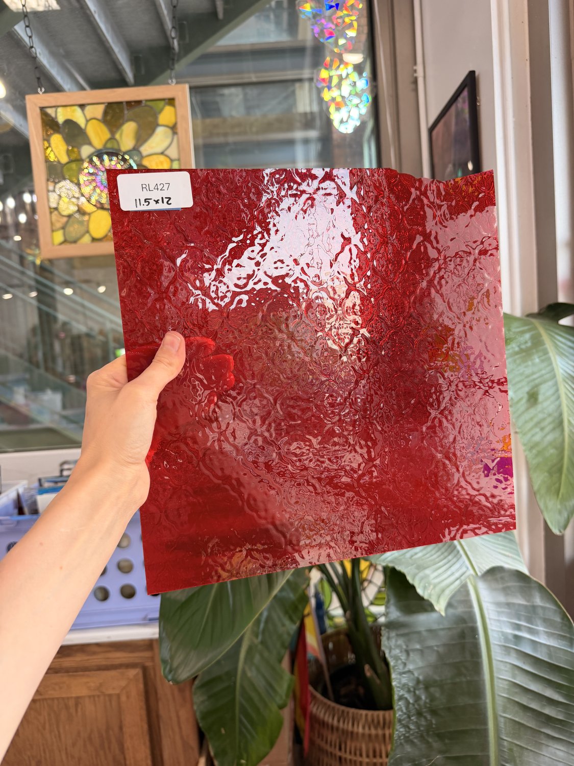 Red Lace Transparent Textured Choice Sheet Glass – RL427