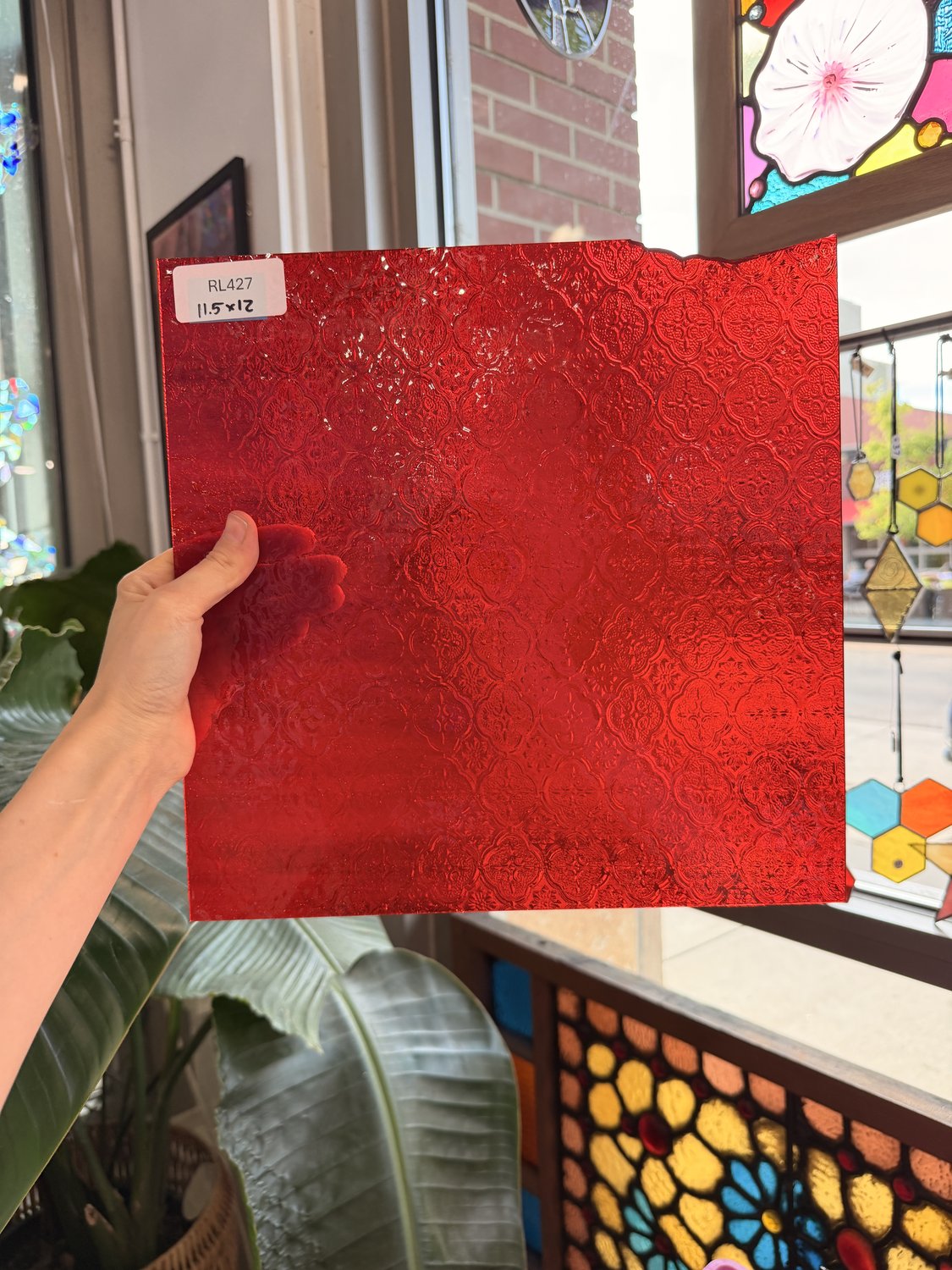 Red Lace Transparent Textured Choice Sheet Glass – RL427